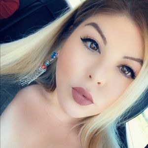 Meet your Posher, Sasha